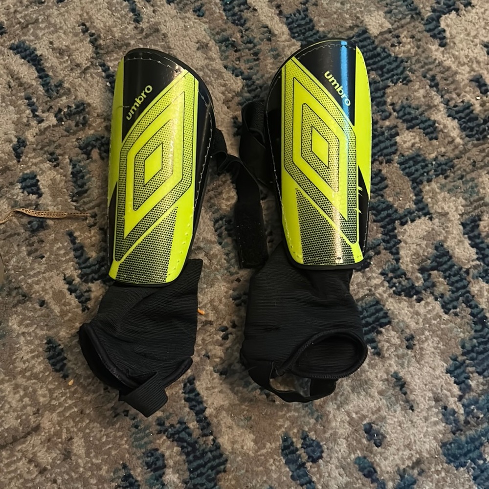 Kids chin pads